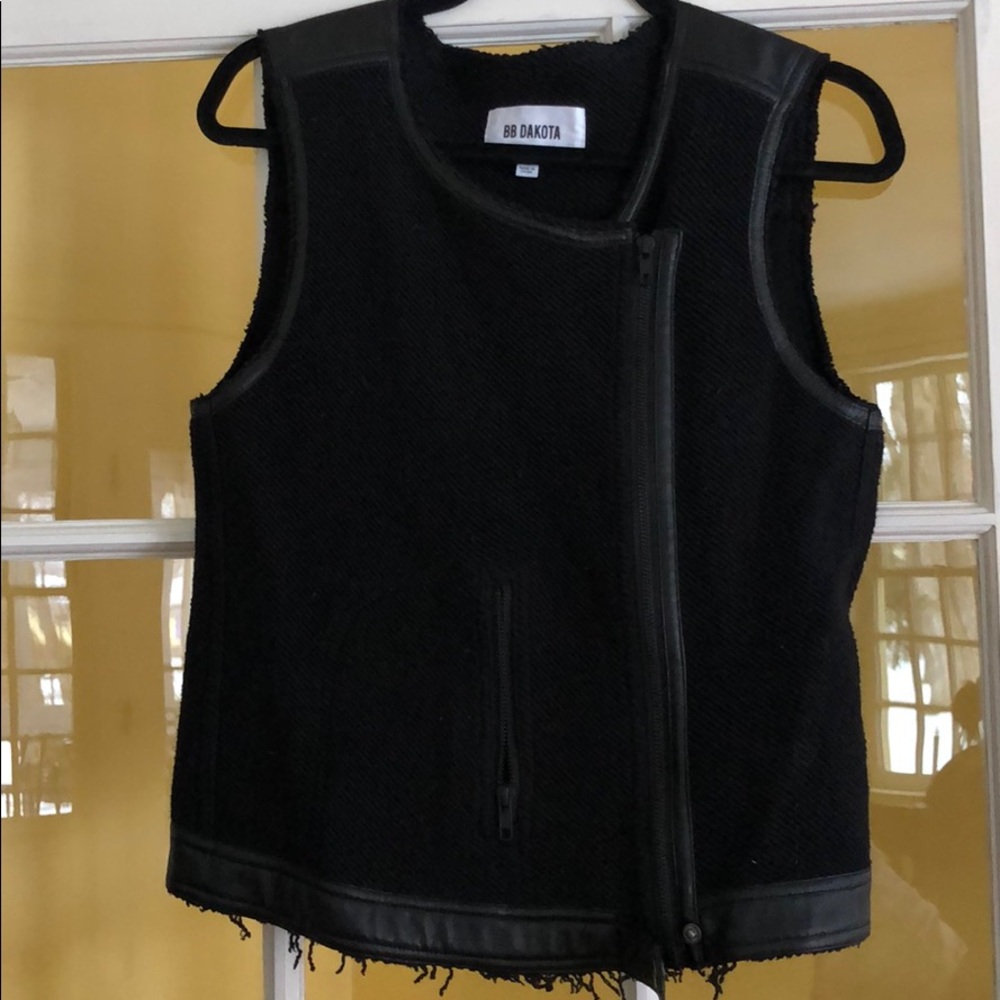 BB Dakota Black Vest